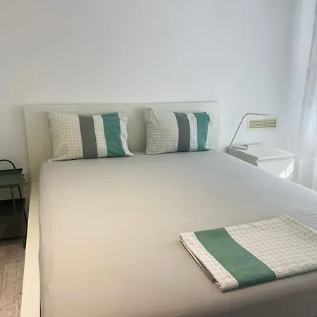 Апартаменты Cozy And Modern Krasno Selo, Free Parking