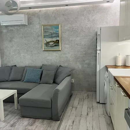 Cozy And Modern Krasno Selo, Free Parking * София