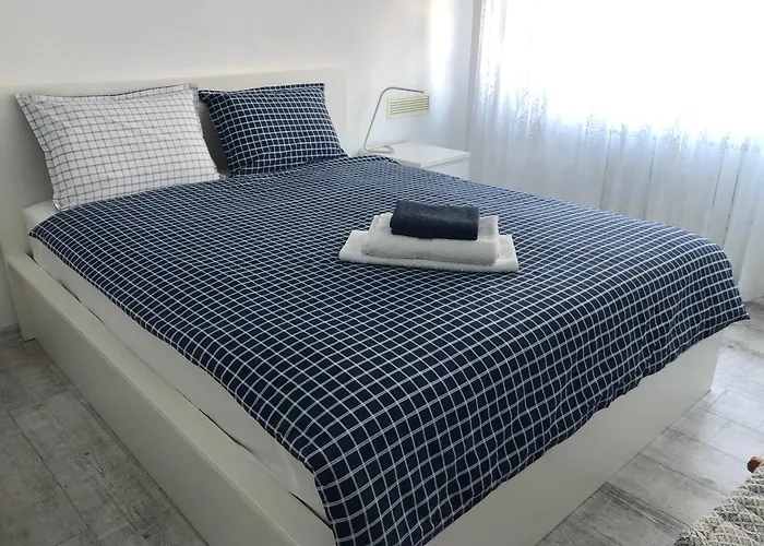 Cozy And Modern Krasno Selo, Free Parking アパート ソフィア